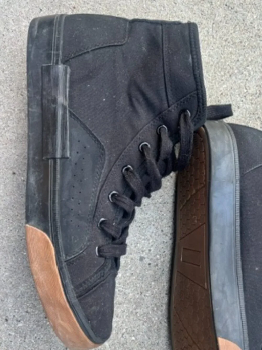 Mossimo Black High-Top Canvas Skate Sneakers Size 10